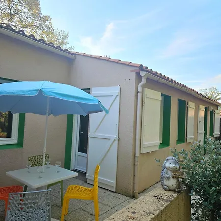 פארק נופש Joli Familly 2 Au Village Ete *