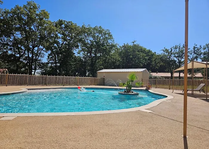 Joli Familly 2 Au Village Ete * Mareuil-sur-Lay